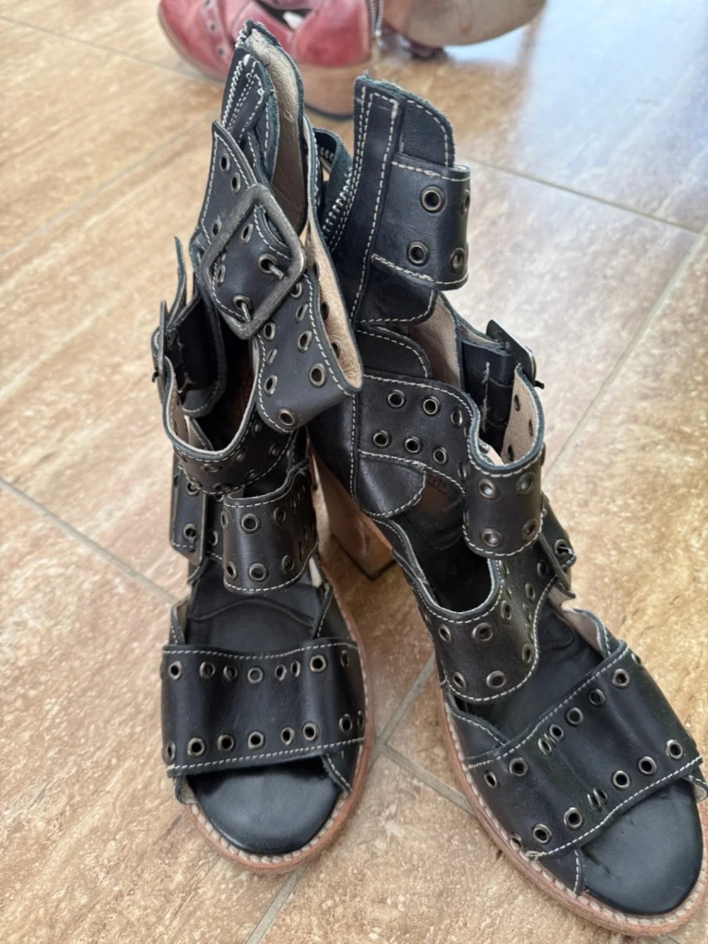 freebird Black  Blake Grommet-Strap Block-Heel Sandals - Picture 1 of 8